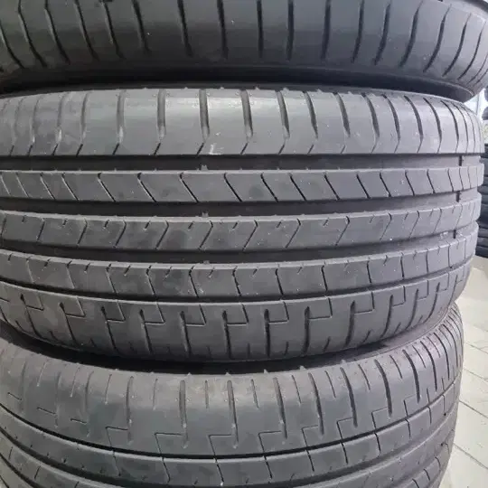 피렐리 피제로 런플렛 썸머타이어 245/45 R19