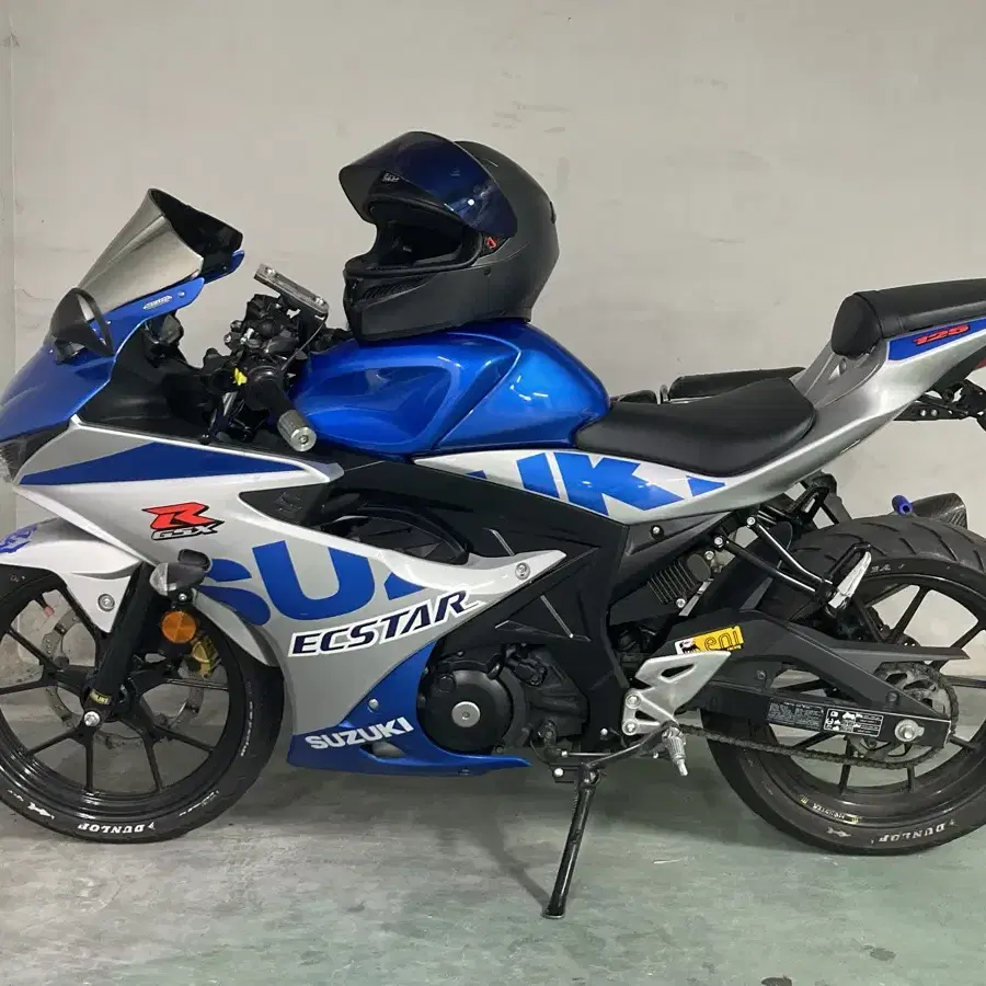 스즈키 gsxr125 21년식 요시무라 정품 풀배기 판매합니다