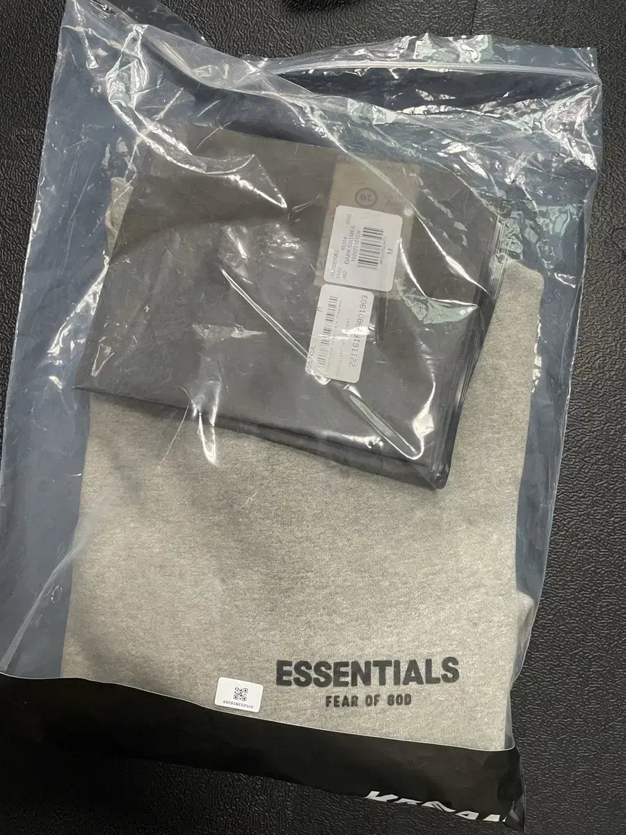 [M][New] Essential The Core Sweatshirt Dark Oatmeal