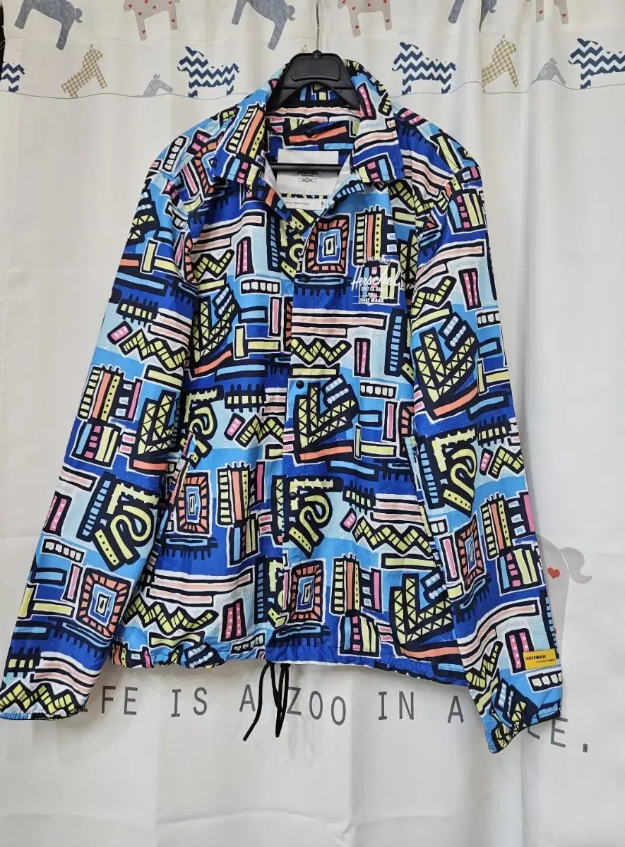 Herschel/Graphic Color Windbreaker/Men's S