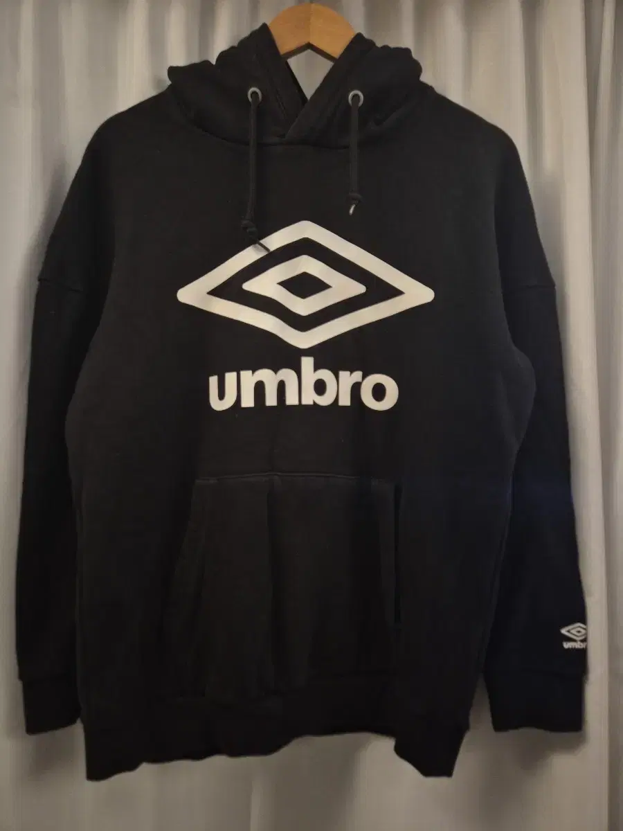 Umbro Hoodie Brim