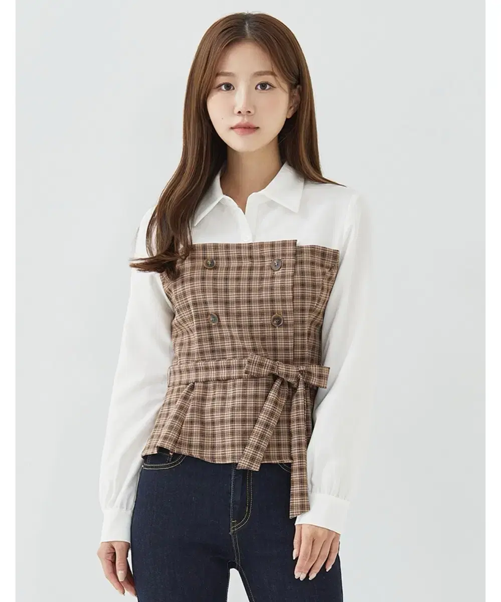 Loem check-matching blouse