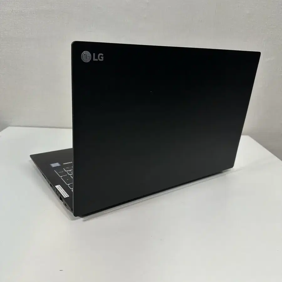 LG 게이밍 노트북 15GD870-PX50K 싸게 팝니다.