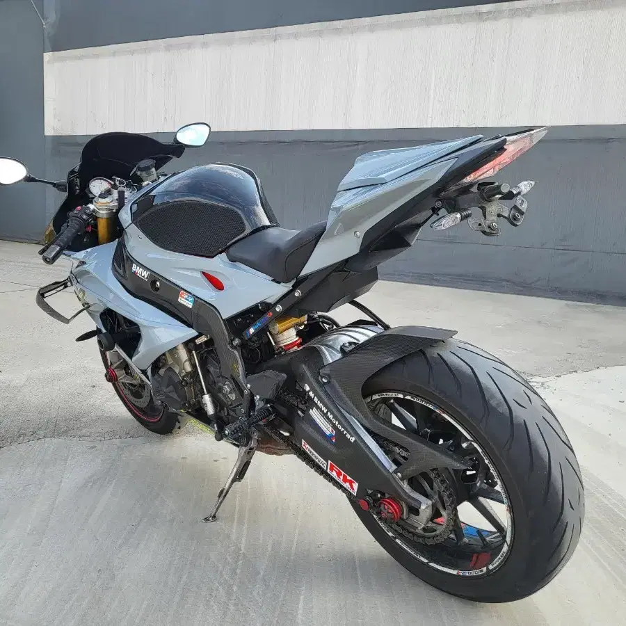 15년식 BMW S1000rr 풀배기차량 판매합니다.