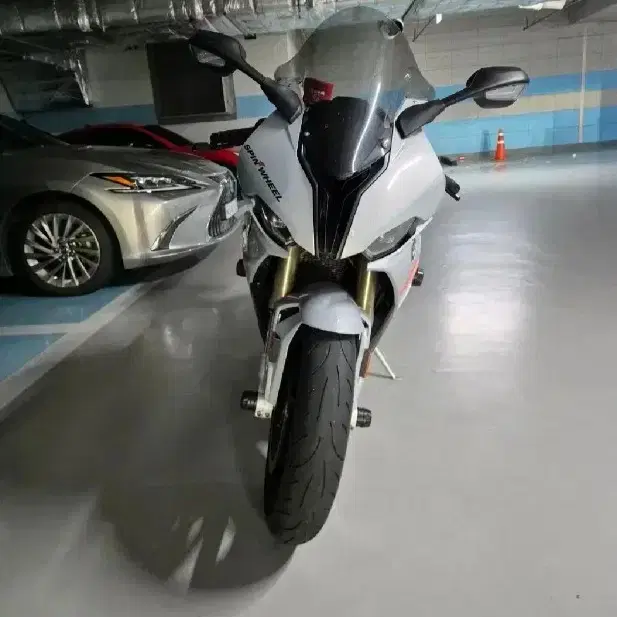 bmw s1000rr 레이스팩 2020년식 판매합니다