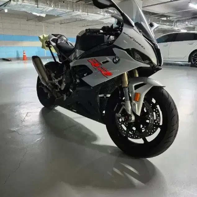 bmw s1000rr 레이스팩 2020년식 판매합니다