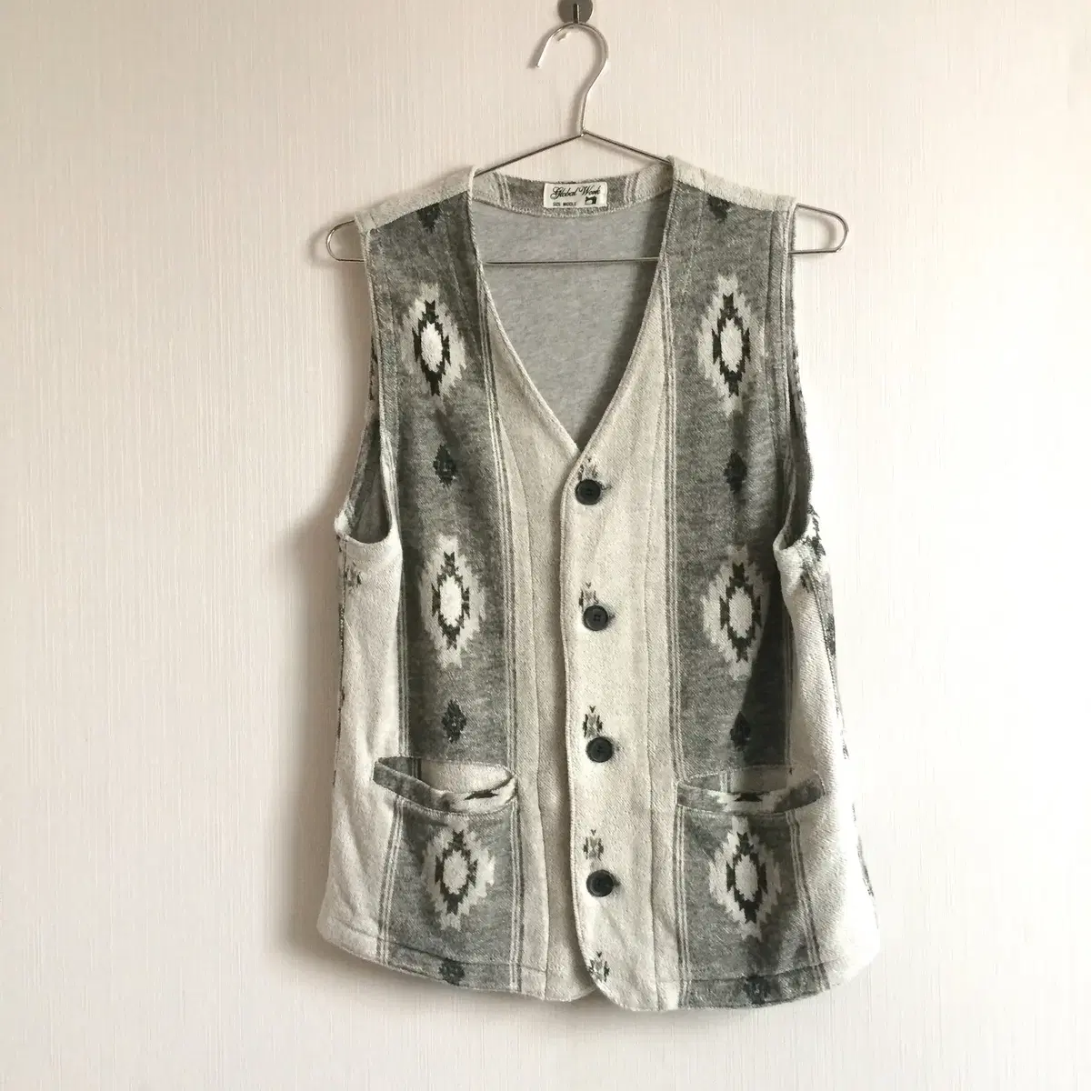 Navaho pattern knit vest