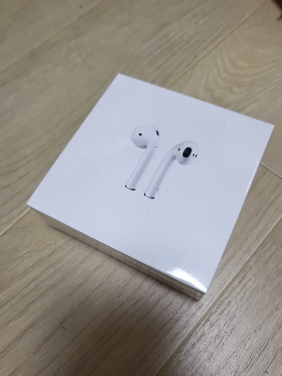 AirPods 2nd Gen unsealed