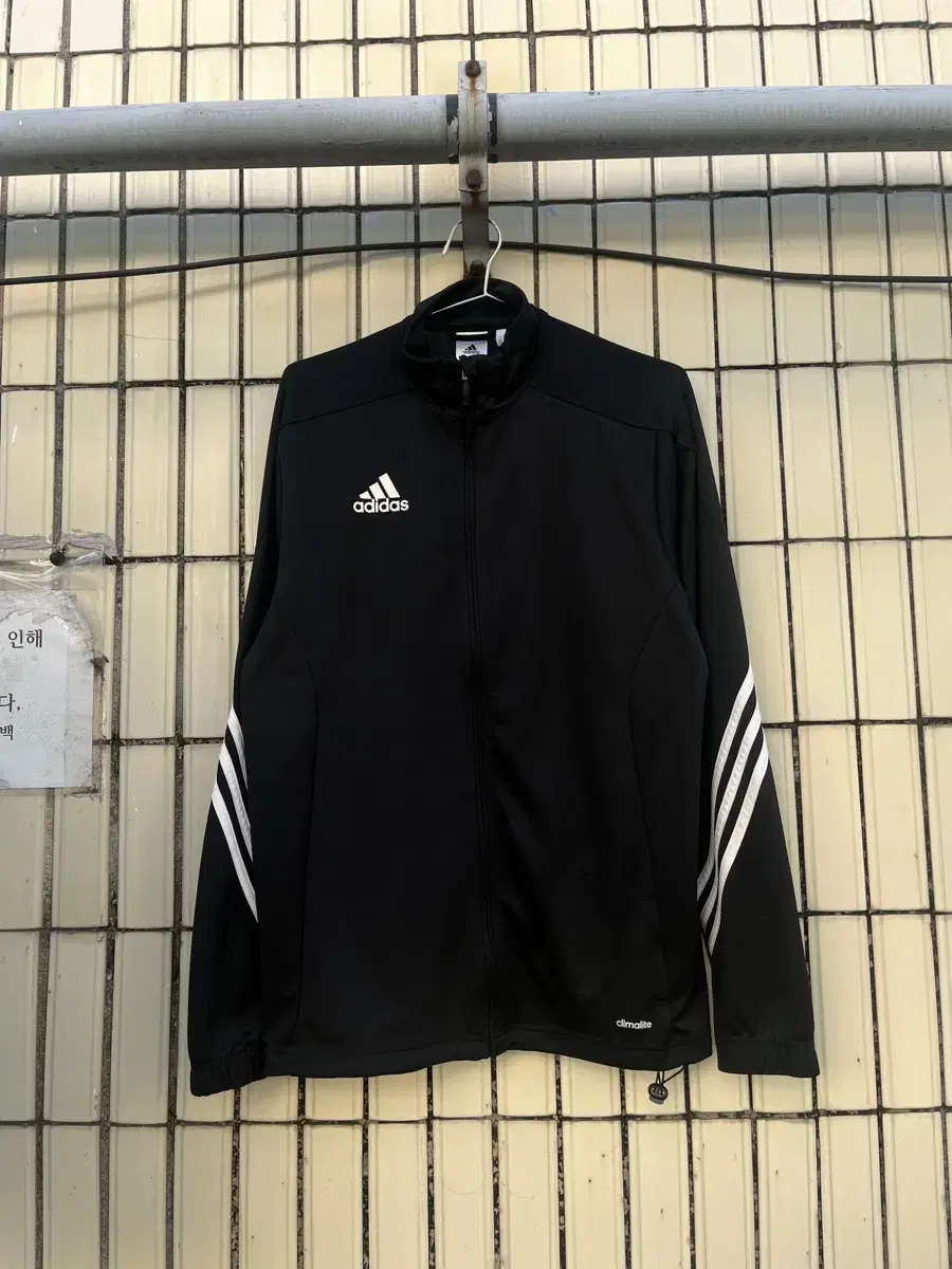 [105]아디다스 빅로고 꼬임 삼선 져지 Adidas