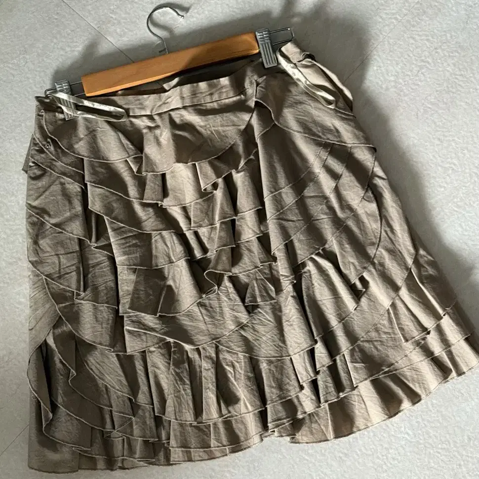 ayadz DKNY skirt