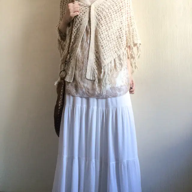 Glitter mixed fringe woolen knit cape