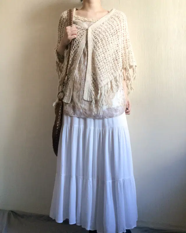 Glitter mixed fringe woolen knit cape