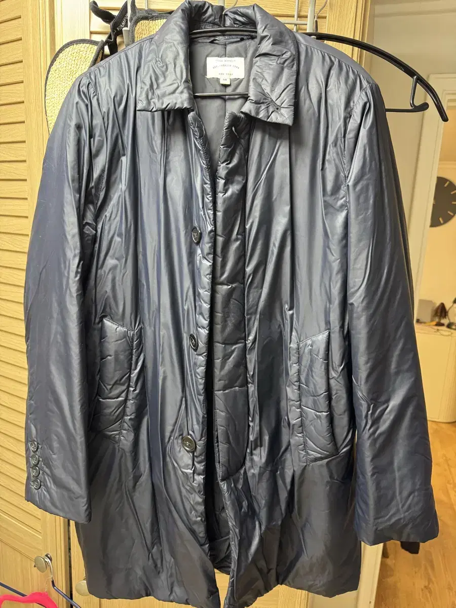 Club Monaco puffer coat (M) sells.