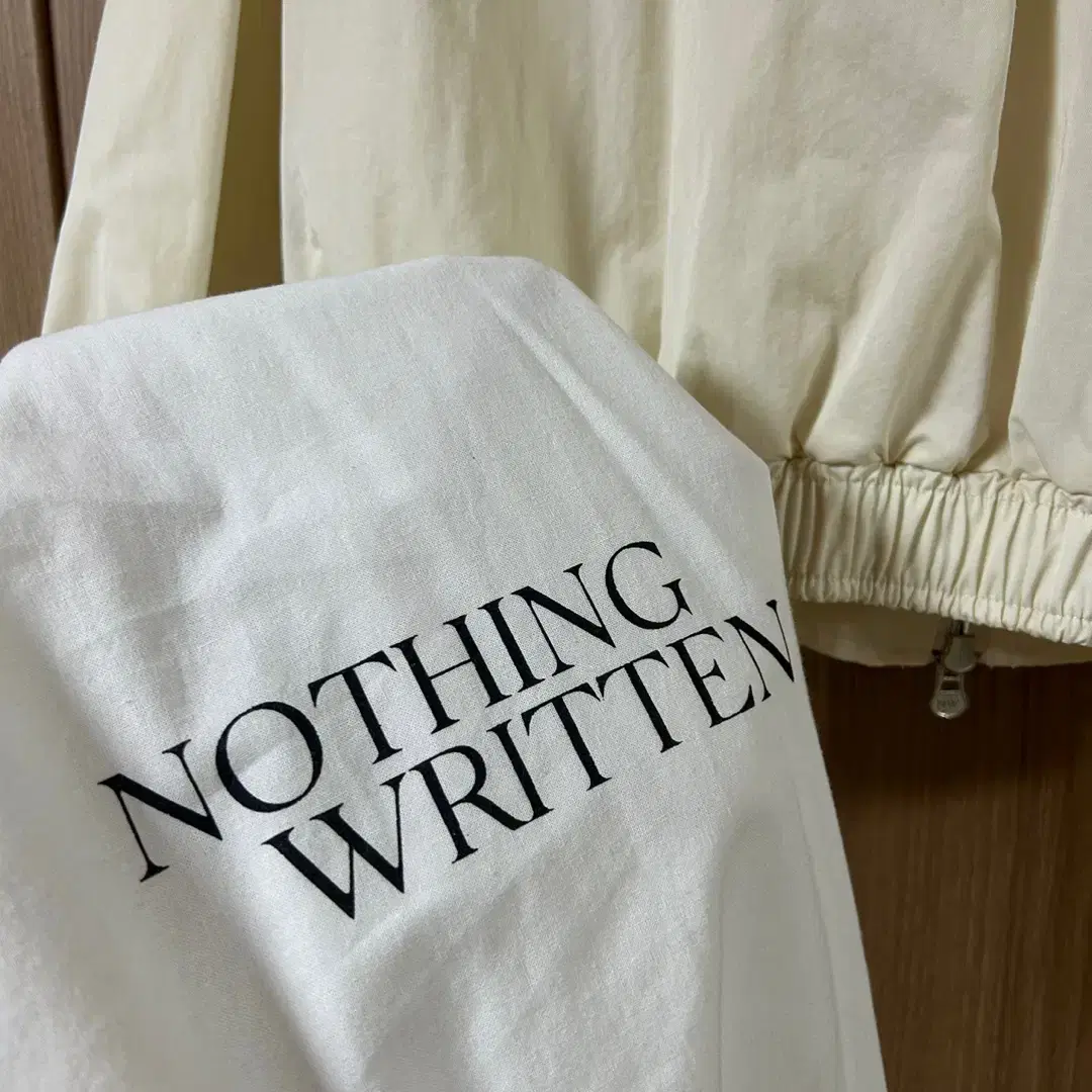 낫띵리튼 nothing written 블루종