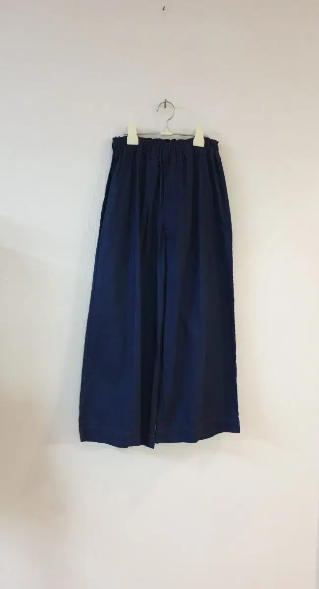 M Wacoal cotton pants