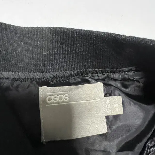 ASOS 아소스 공작자수 핑크 스카쟌(L)