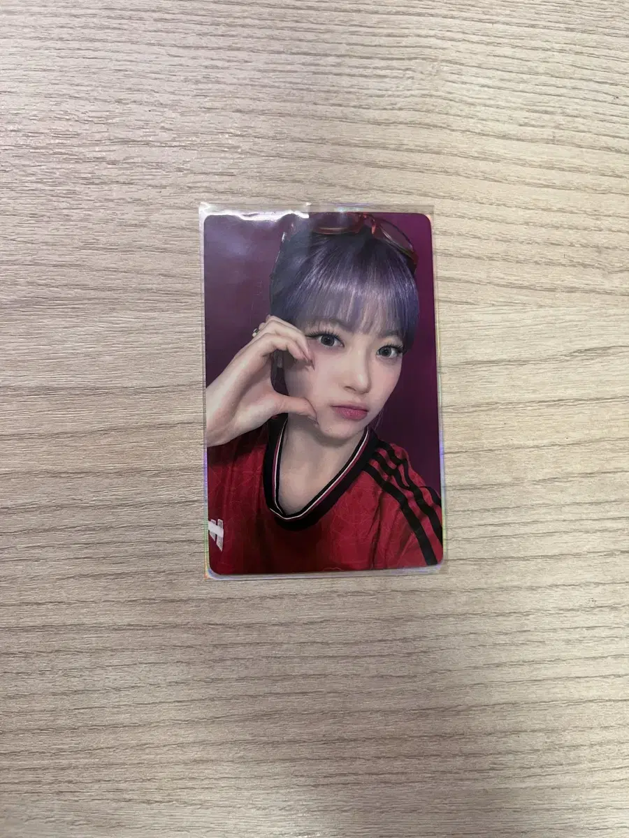 Bombshell) le sserafim hong eunchae e.ji photocard Sell