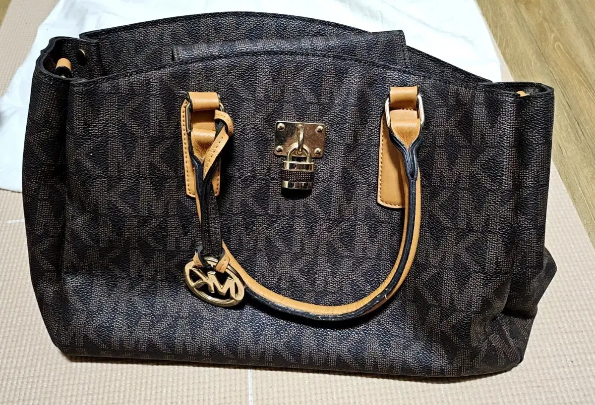 Michael Kors tote bag (till zu zu