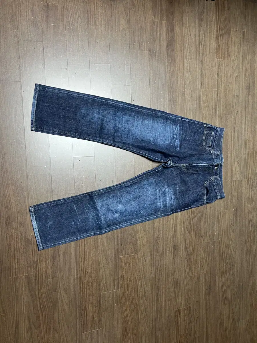 (29-30) UNIQLO Selvedge Denim