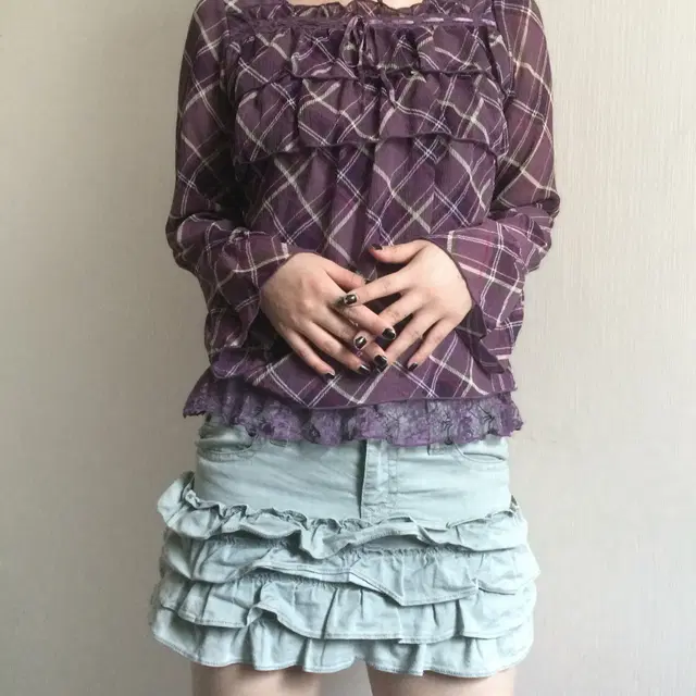 Check pattern lace layered blouse