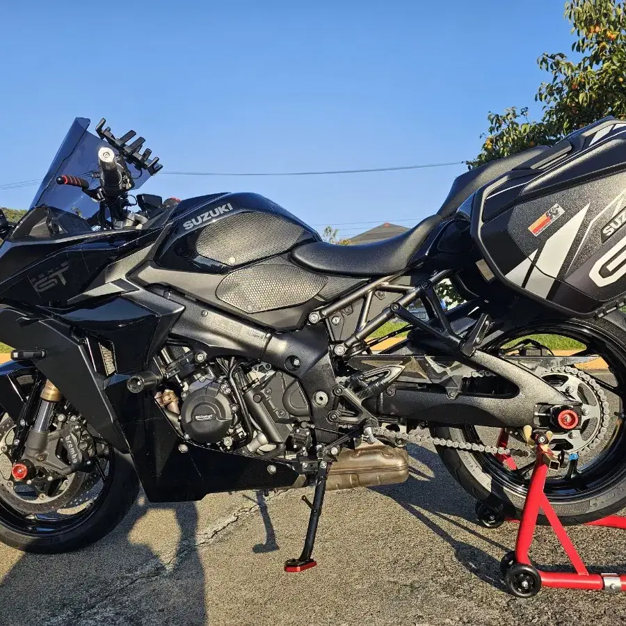 22년식 GSX-S1000GT  입양보내요