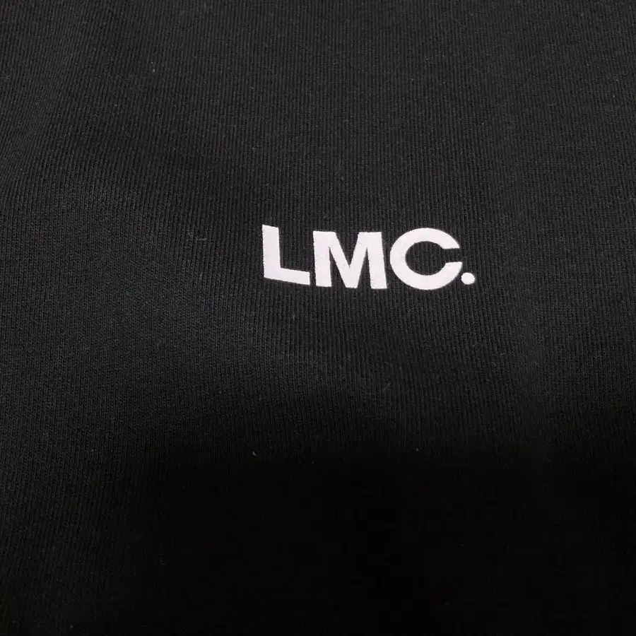 LMC 맨투맨 블랙 M