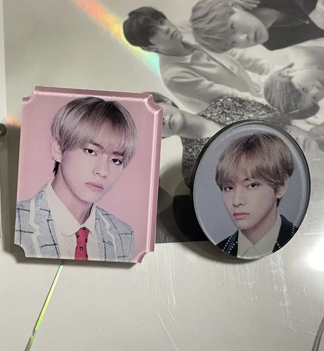 (Tappo) v acrylic Badge Set