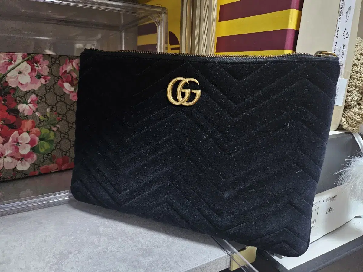 Gucci Velvet clutch