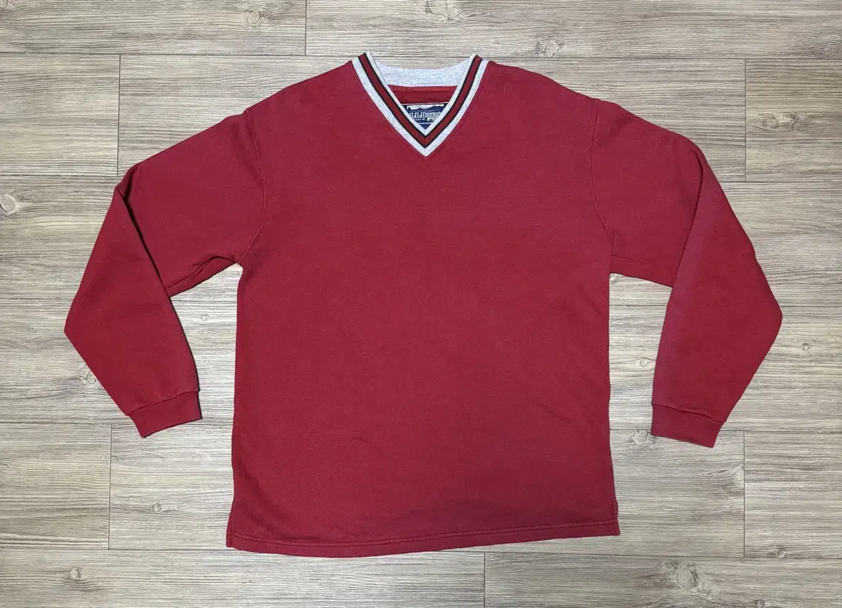 90s USA Russell x L Elvin V-Neck Sweatshirt