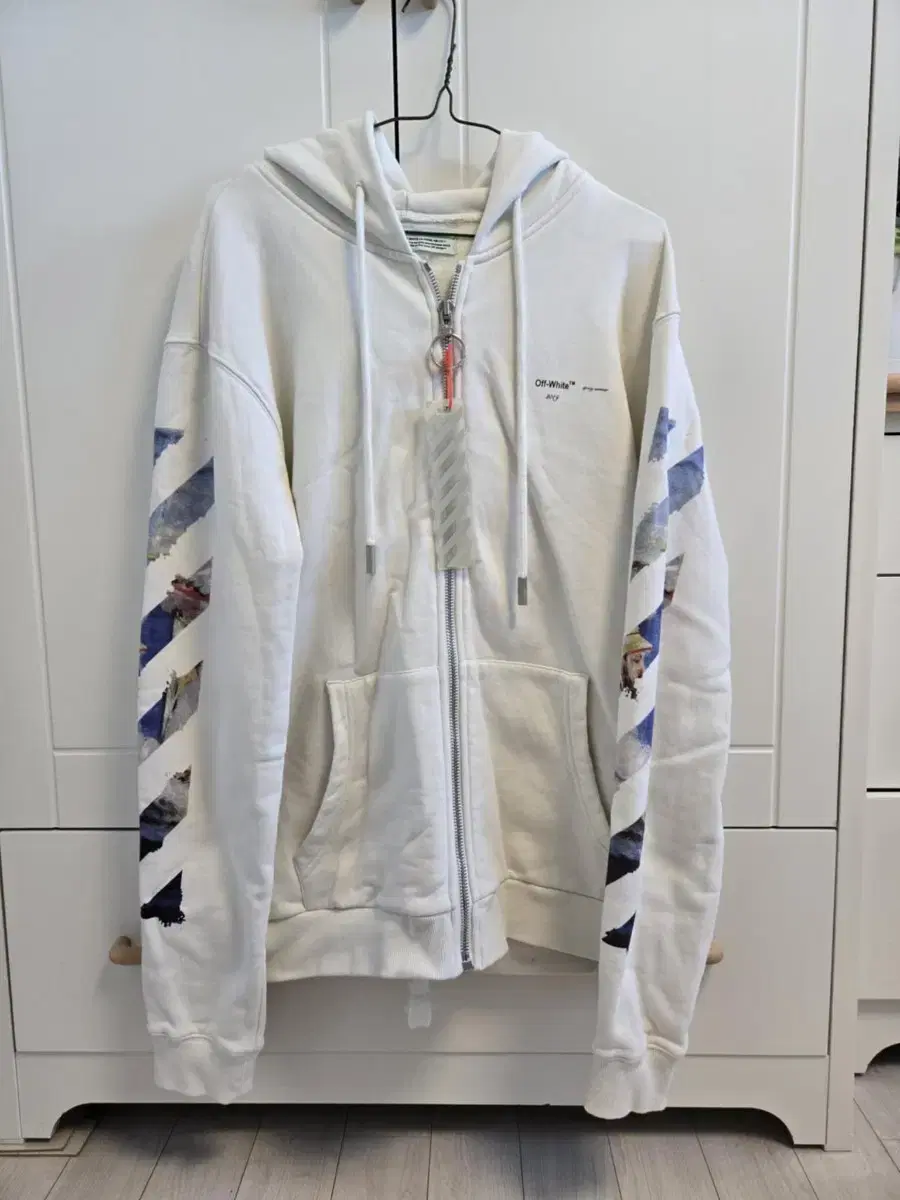 [Genuine] Off-White Hooded Zipper Up