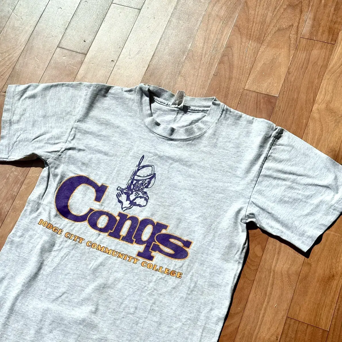 Dodge City College T-shirt size 95