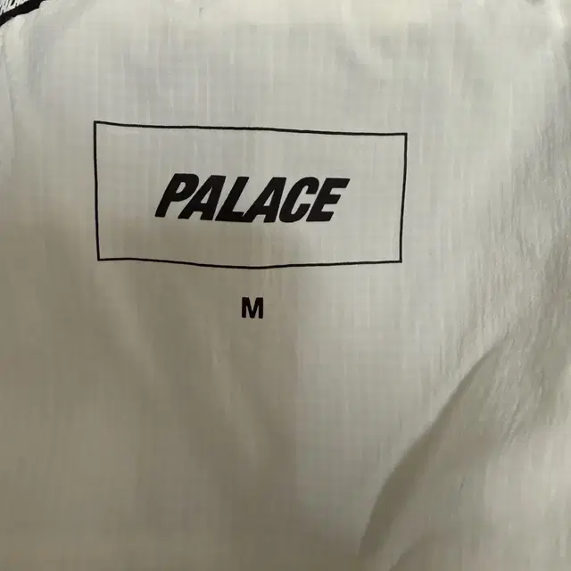 팔라스(PALACE) 쉘 자켓 / M사이즈