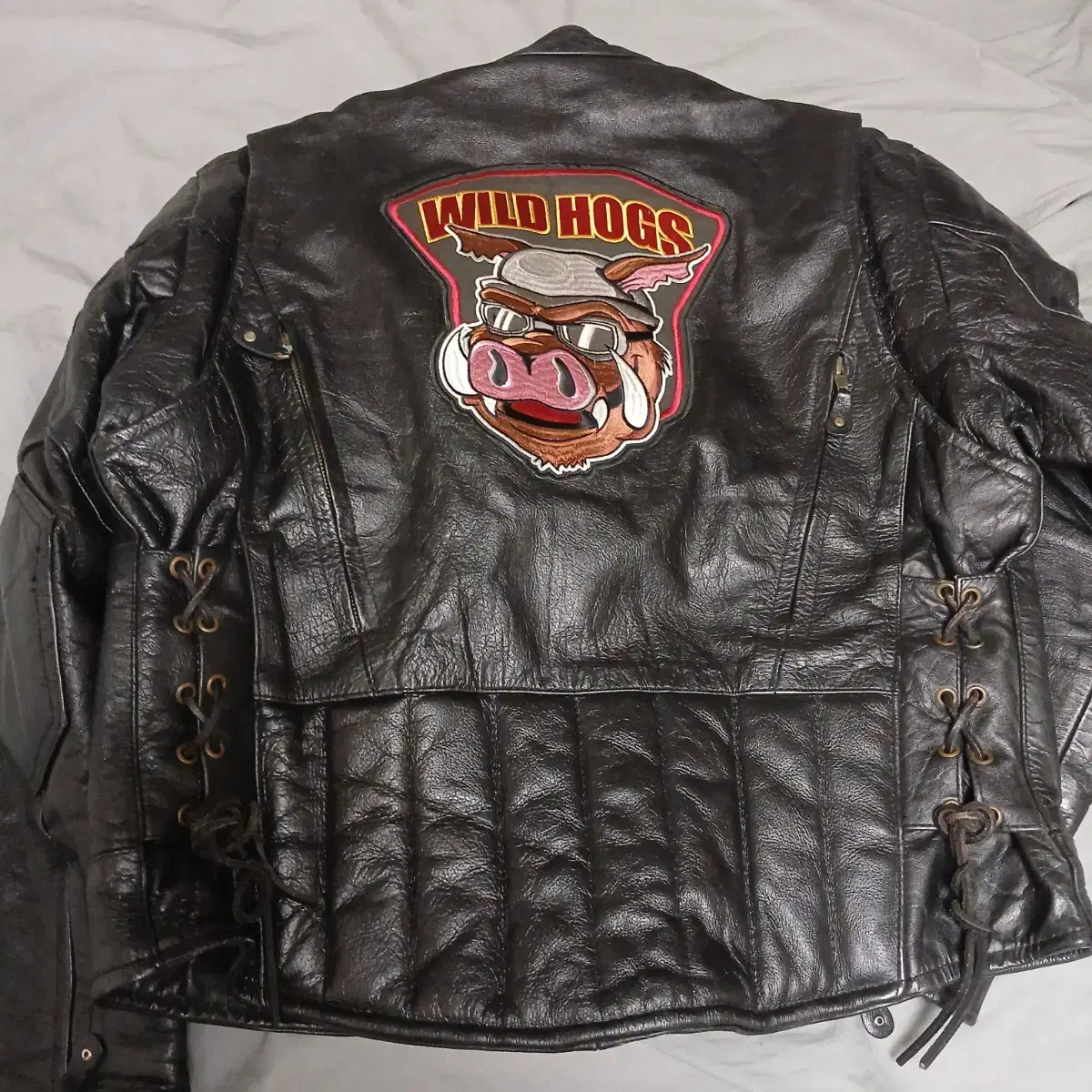 Wild Hawks (hog) genuine leather rider jacket, synonymous with toughness, in min.