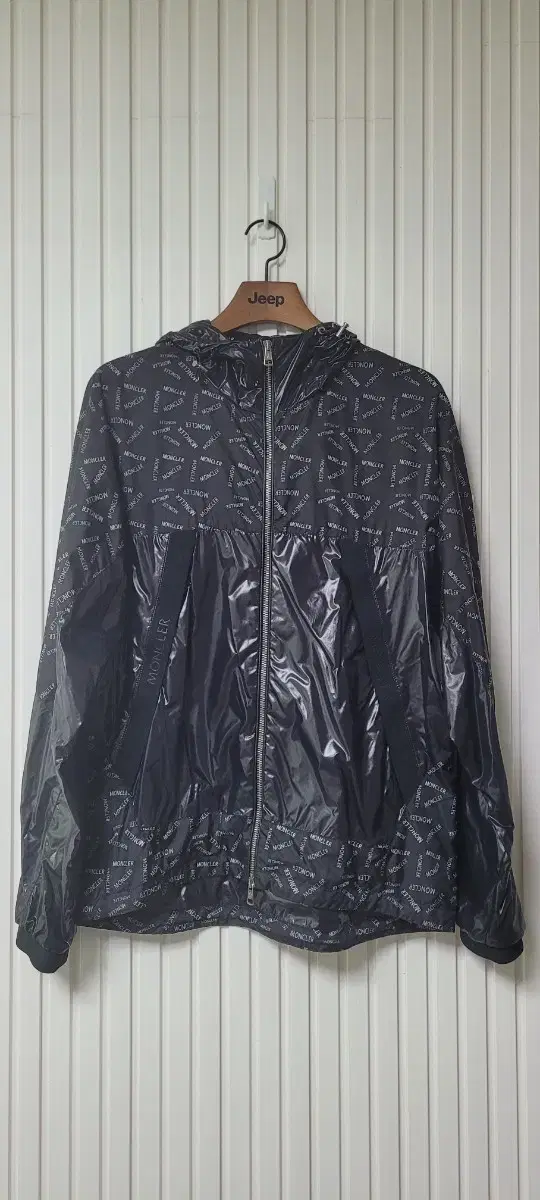 Moncler Hooded Zip-Up Windbreaker