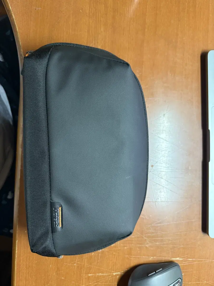 iNatech 180 Tech Pouch