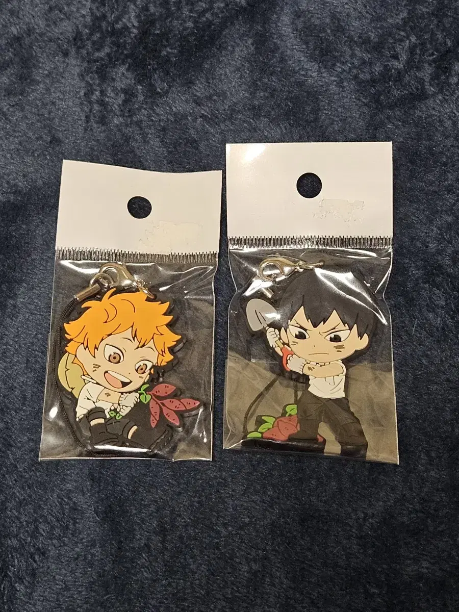 Haikyuu Rubber Strap hinata Kageyama sells them.