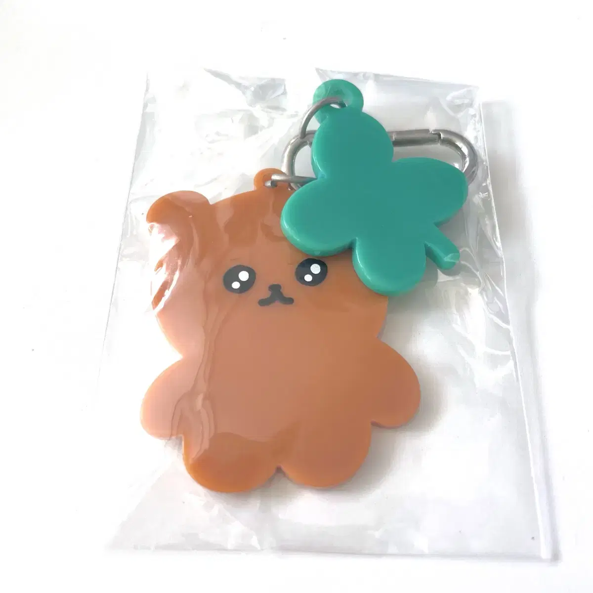 Lucky Bear Four Leaf Clover keyring LuckyBearSupremeSim