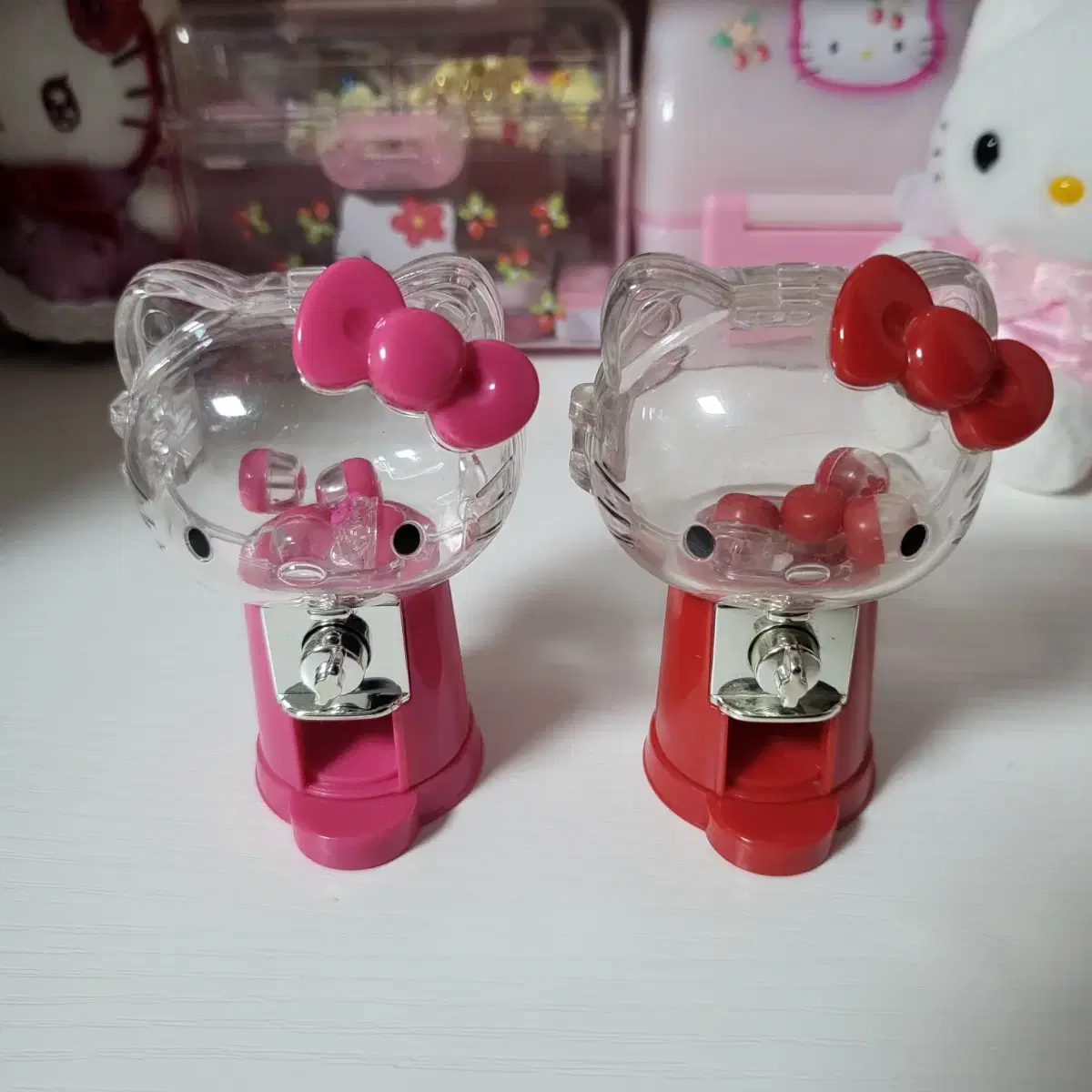 Kitty Gacha Machine in bulk