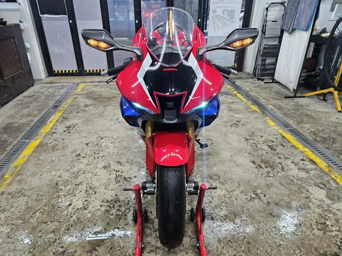 21년 CBR1000RRR SP 대차