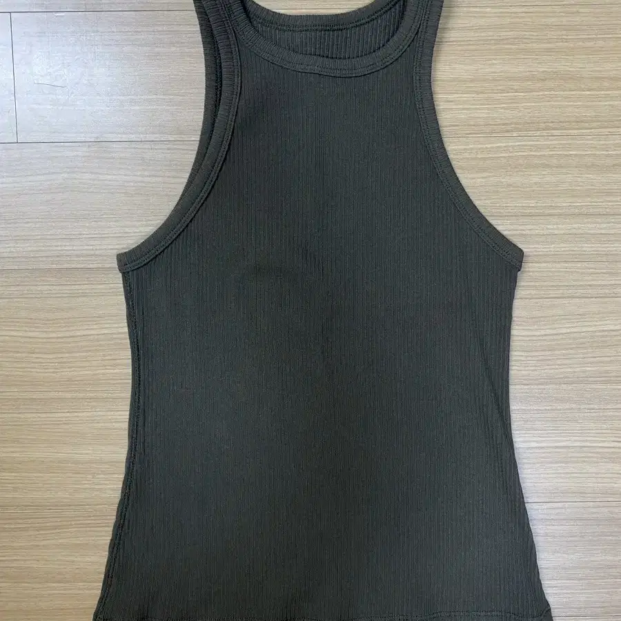 [LFM] Halterneck Sleeveless Top / Olive