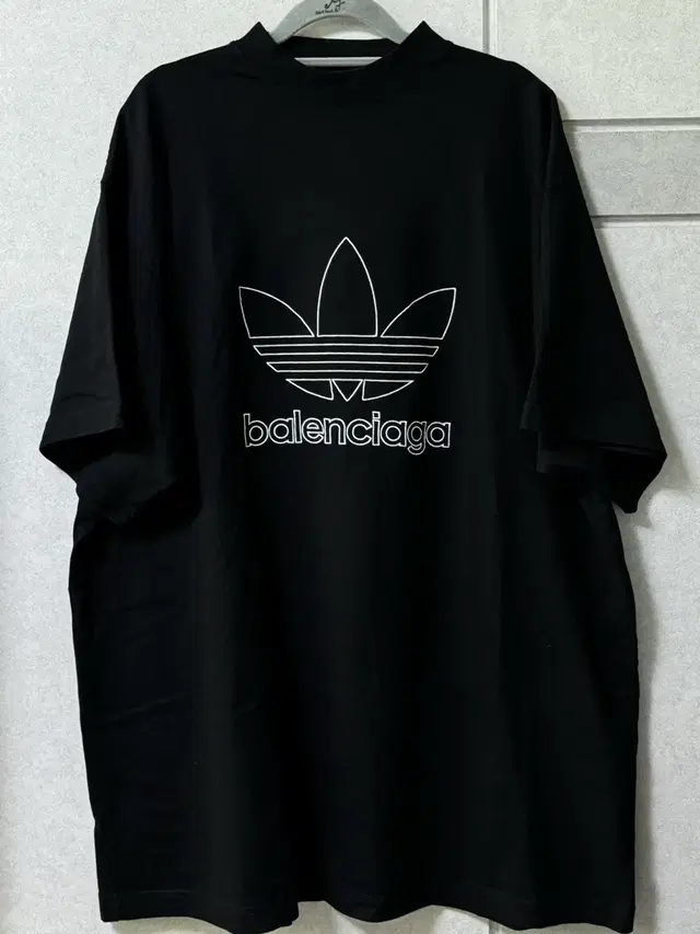 발렌시아가 Balenciaga 플레임 로고 티 2size