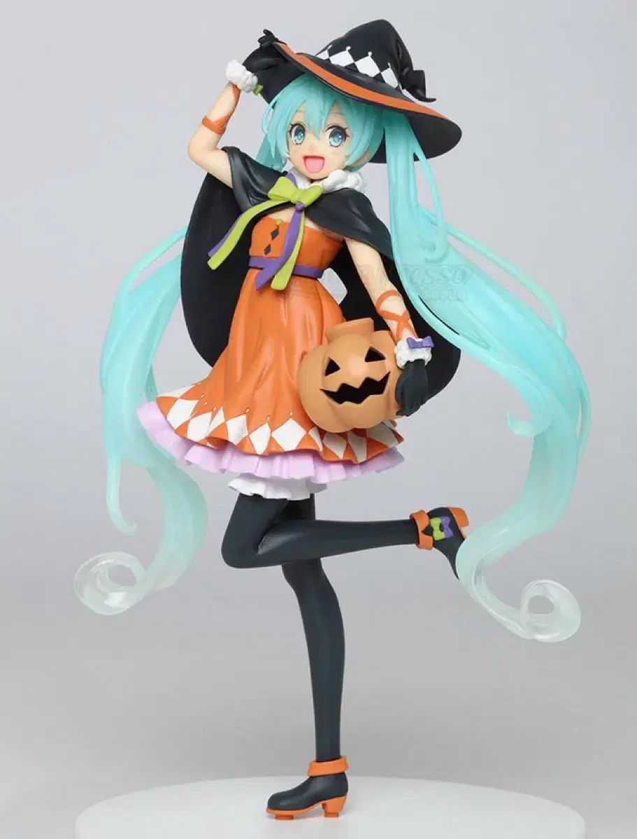 Halloween Miku Figures