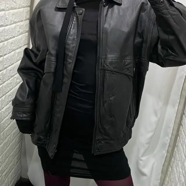 Vintage Leather Bomber Jacket