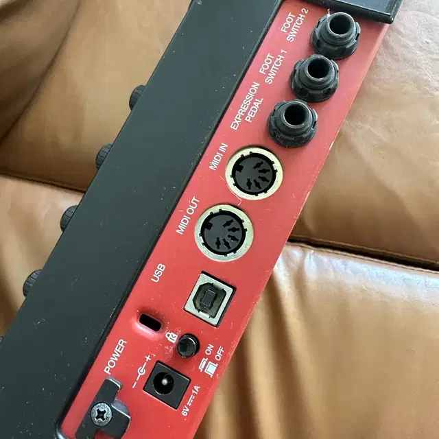 Akai mpk261