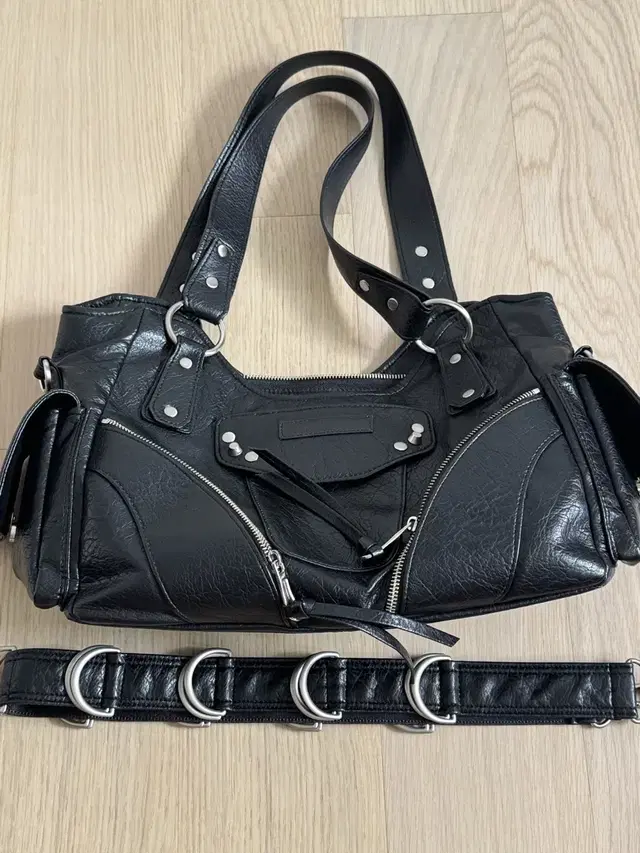 이우가마카라스 Studded Leather Shoulder Bag+스트랩