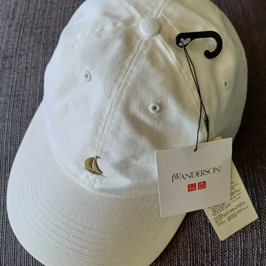 새제품 JW ANDERSON CAP 볼캡 모자