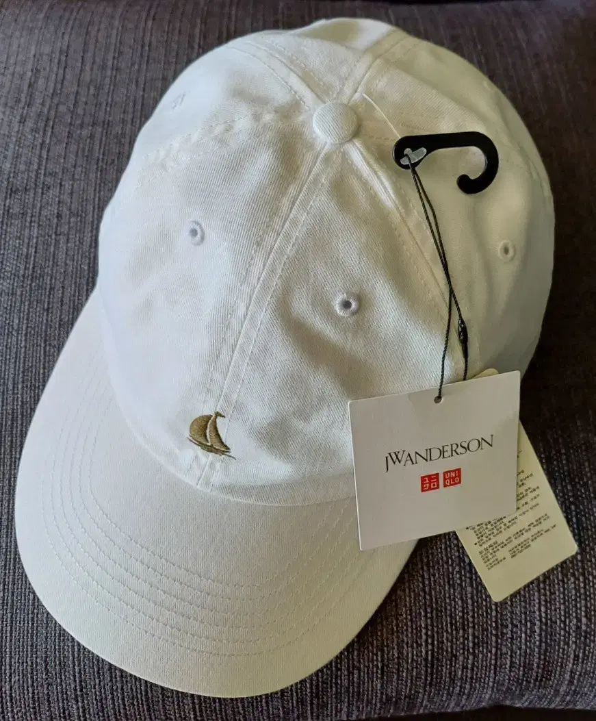 새제품 JW ANDERSON CAP 볼캡 모자