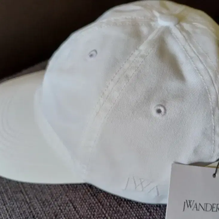 새제품 JW ANDERSON CAP 볼캡 모자