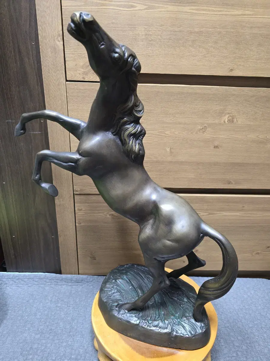 Large Horse Bronze