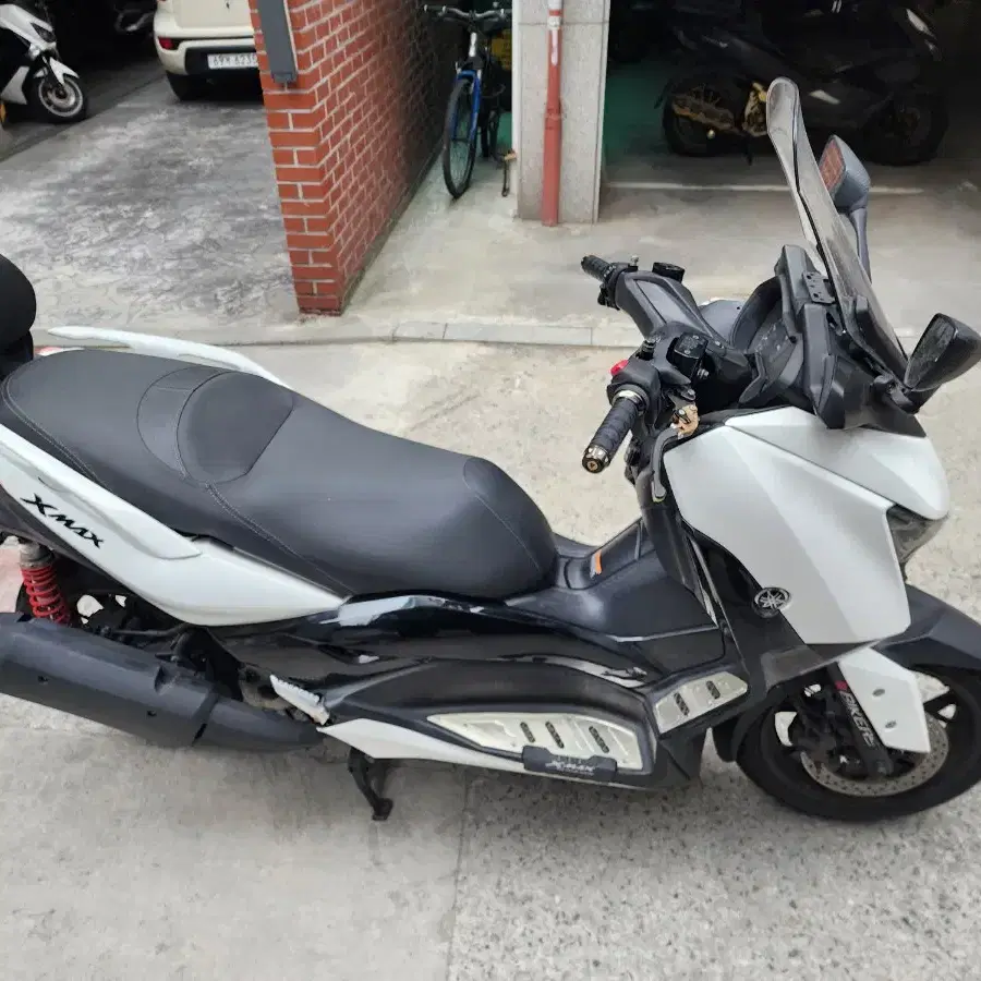 야마하 xmax300cc 17년식  팝니다